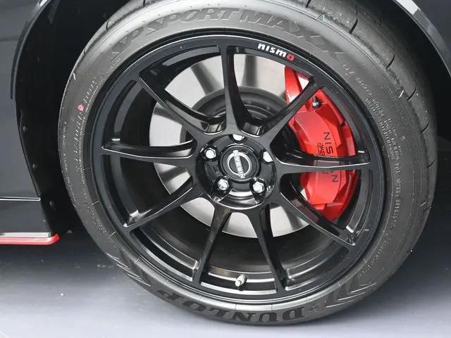2025 Nissan Z NISMO 9-speed automatic Transmission