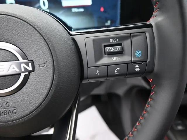 2025 Nissan Kicks SR FWD