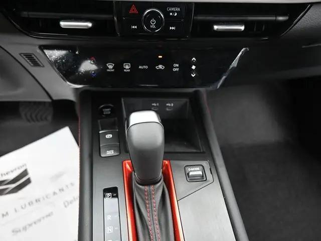 2025 Nissan Kicks SR FWD