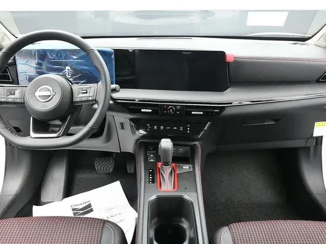 2025 Nissan Kicks SR FWD