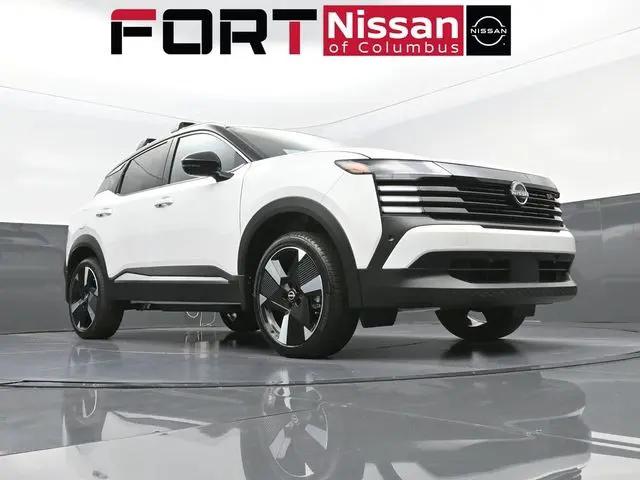 2025 Nissan Kicks SR FWD