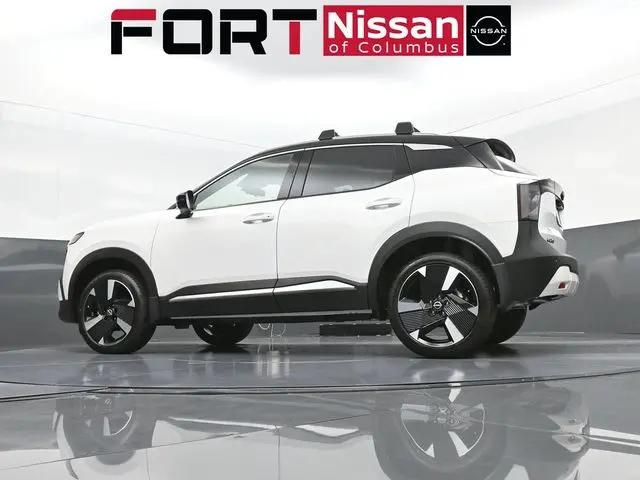 2025 Nissan Kicks SR FWD
