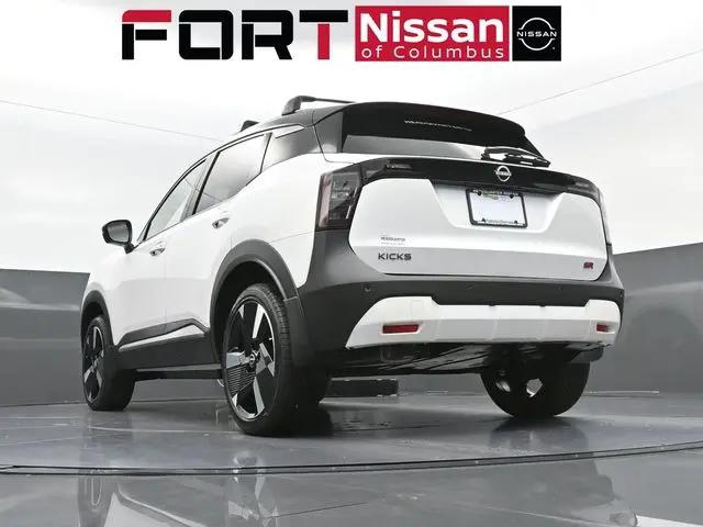 2025 Nissan Kicks SR FWD