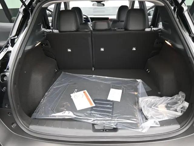 2025 Nissan Kicks SR FWD