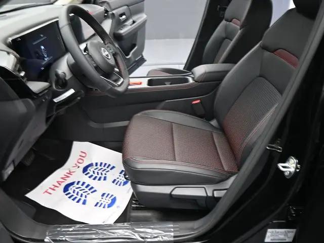 2025 Nissan Kicks SR FWD