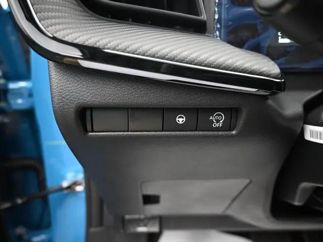 2025 Nissan Kicks SR FWD