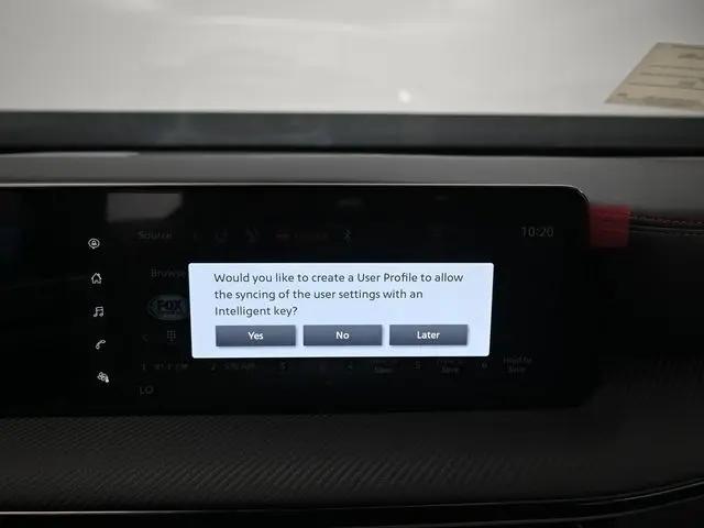 2025 Nissan Kicks SR FWD