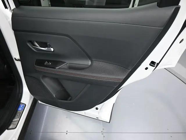 2025 Nissan Kicks SR Intelligent AWD