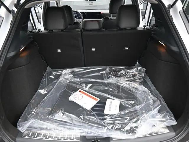 2025 Nissan Kicks SR Intelligent AWD