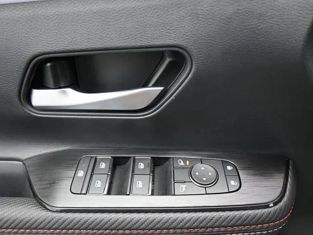 2025 Nissan Kicks SR Intelligent AWD