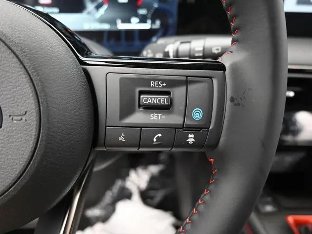 2025 Nissan Kicks SR Intelligent AWD