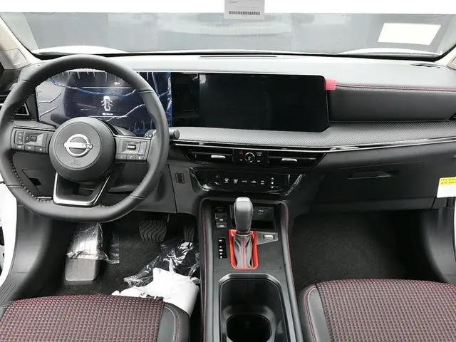 2025 Nissan Kicks SR Intelligent AWD