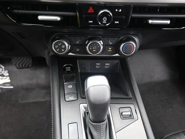 2025 Nissan Kicks SV Intelligent AWD