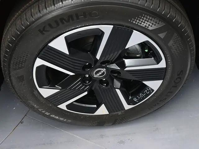 2025 Nissan Kicks SV Intelligent AWD