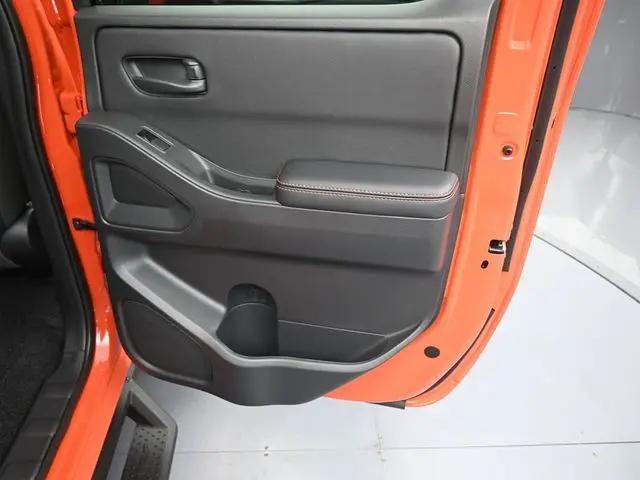 2026 Nissan Frontier Crew Cab PRO-4X 4x4