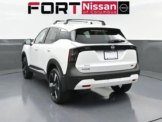 2025 Nissan Kicks SR FWD