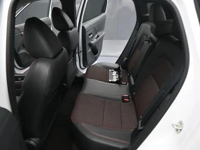 2025 Nissan Kicks SR FWD