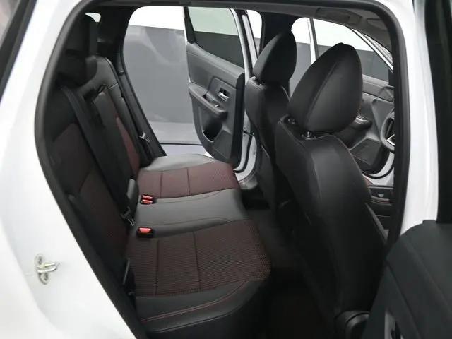 2025 Nissan Kicks SR FWD