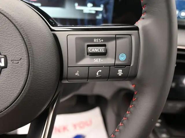 2025 Nissan Kicks SR FWD