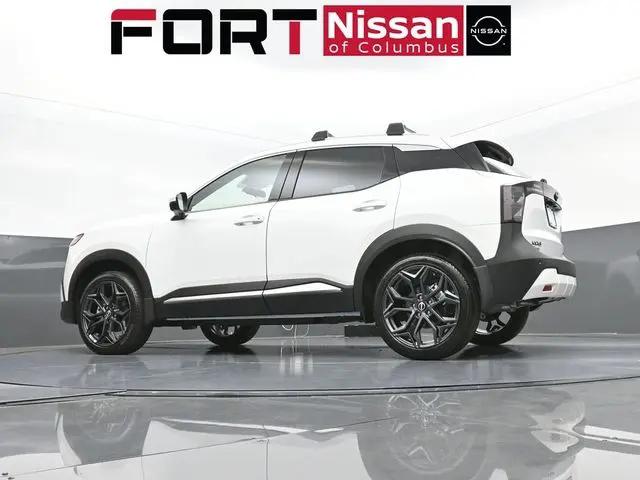 2025 Nissan Kicks SR FWD