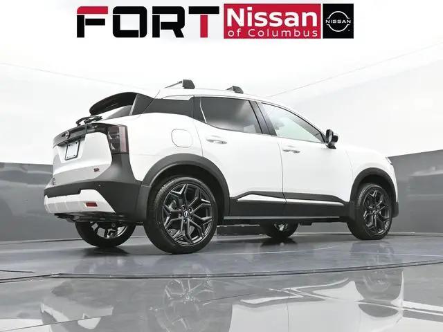 2025 Nissan Kicks SR FWD