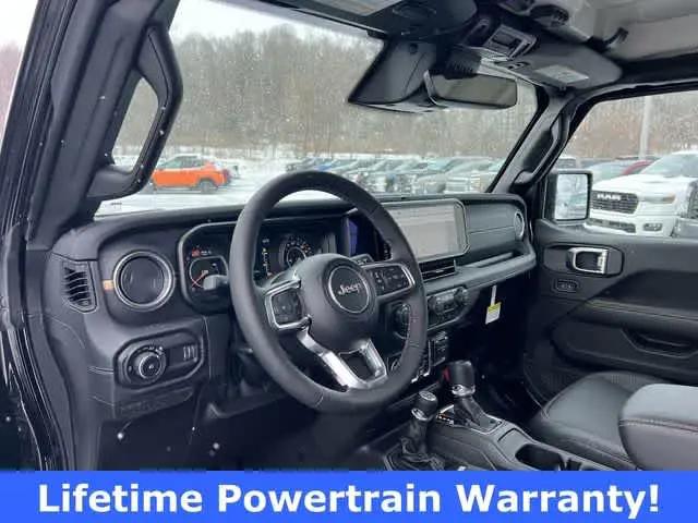 2026 Jeep Wrangler 4-Door Sahara 4x4