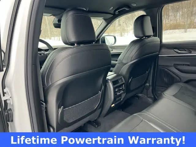 2026 Jeep Grand Cherokee Altitude 4x4
