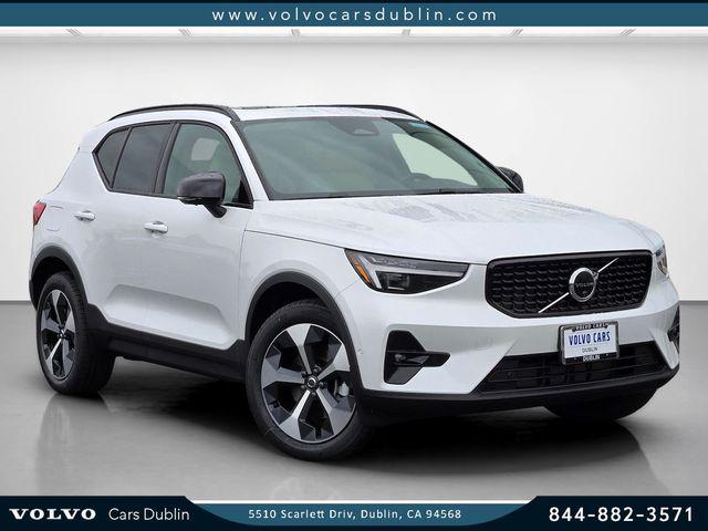 2026 Volvo XC40 Plus, B5 AWD Gas (mild hybrid), Dark for sale in Dublin, CA