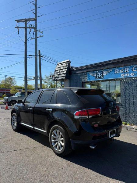 2012 Lincoln MKX Base