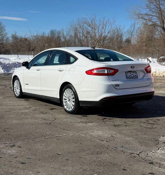 2015 Ford Fusion Hybrid S
