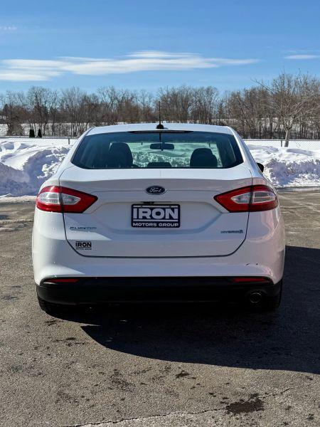 2015 Ford Fusion Hybrid S