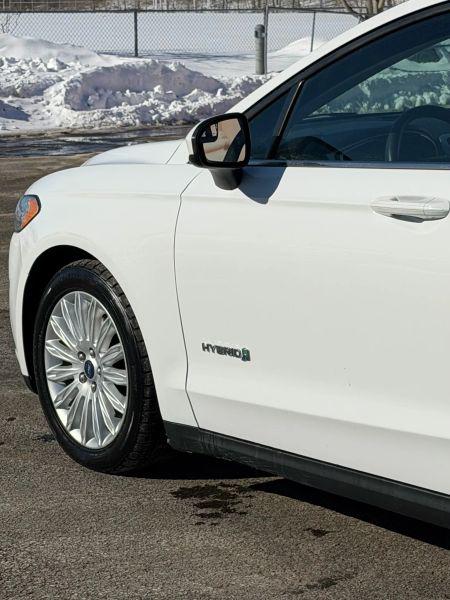 2015 Ford Fusion Hybrid S