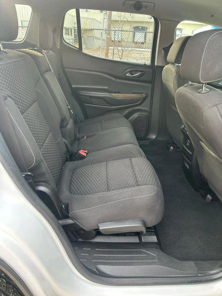 2019 GMC Acadia SLE-2
