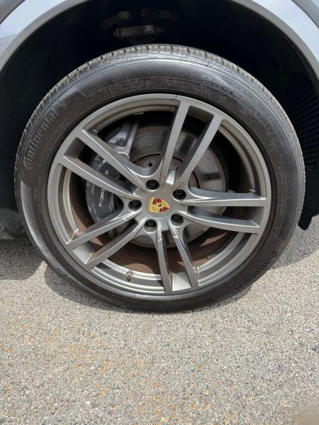 2021 Porsche Cayenne Base