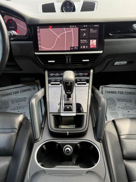 2021 Porsche Cayenne Base