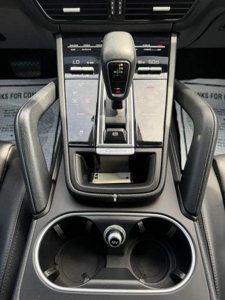 2021 Porsche Cayenne Base