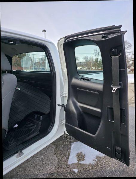 2018 Toyota Tacoma SR