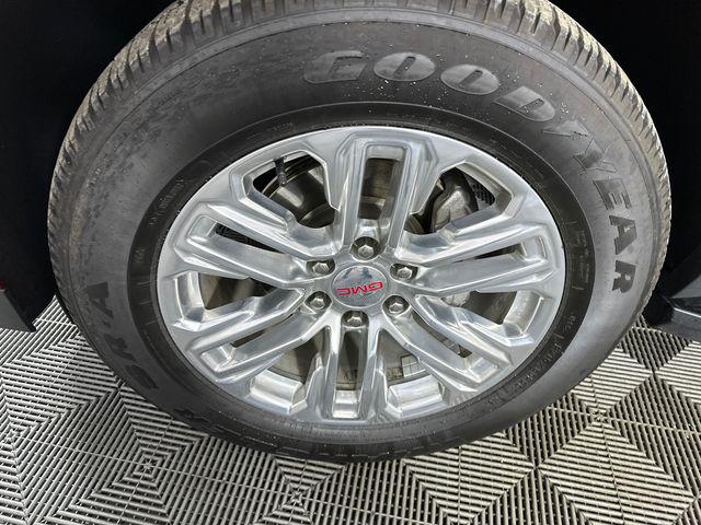 2023 GMC Yukon XL 4WD SLT