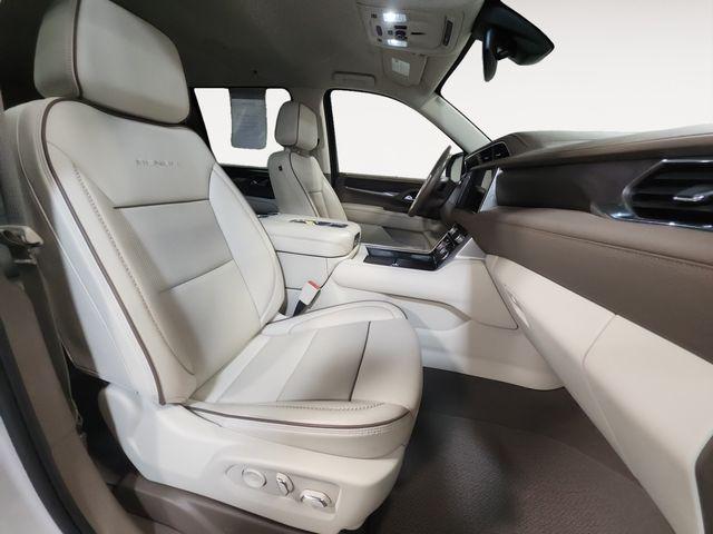 2022 GMC Yukon XL 4WD Denali