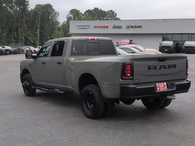 2026 Ram 3500 Tradesman Crew Cab 4x2 8' Box
