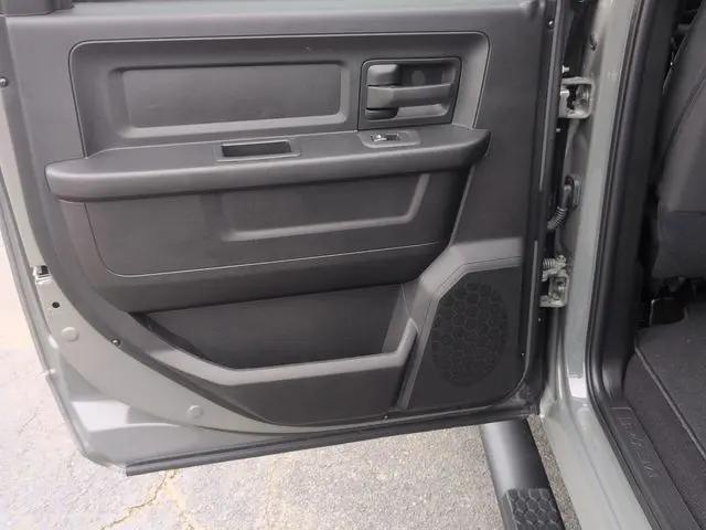 2026 Ram 3500 Tradesman Crew Cab 4x2 8' Box