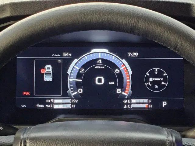 2026 Toyota Tundra Limited CrewMax 5.5' Bed