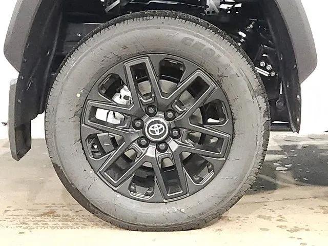 2026 Toyota Tundra Limited CrewMax 5.5' Bed