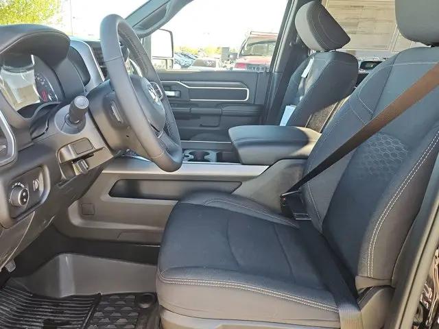 2026 Ram 3500 Big Horn Crew Cab 4x4 8' Box