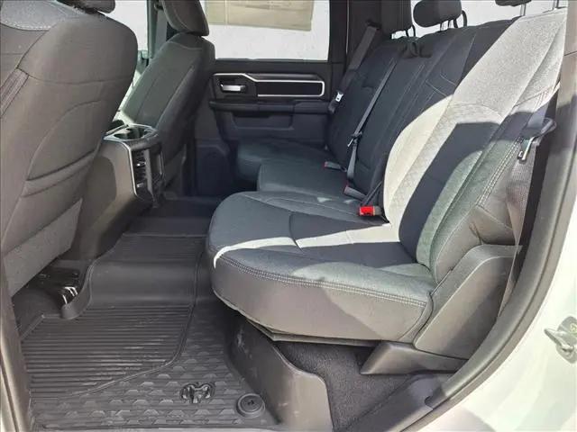 2026 Ram 3500 Big Horn Crew Cab 4x4 8' Box
