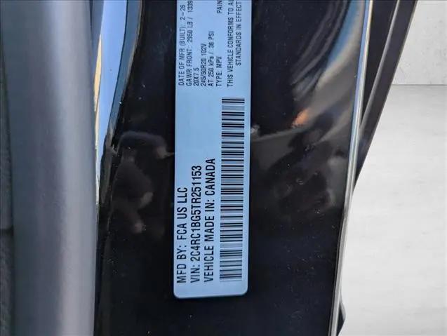 2026 Chrysler Pacifica Select