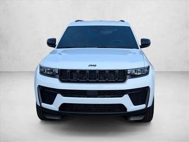 2026 Jeep Grand Cherokee L Altitude 4x2