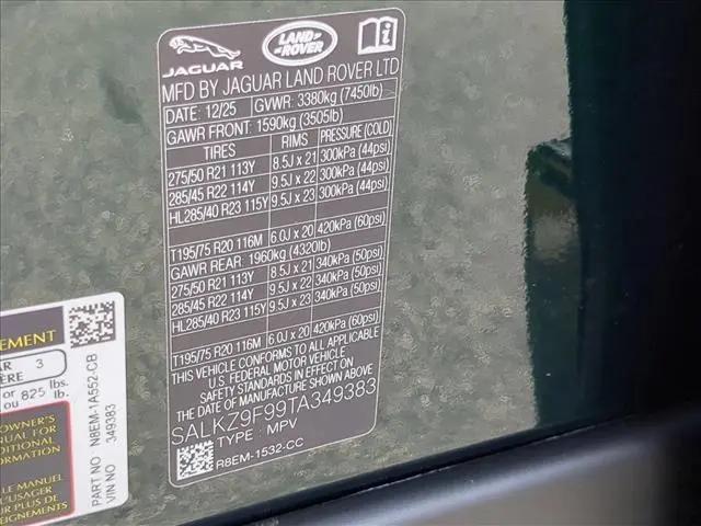 2026 Land Rover Range Rover P615 SV