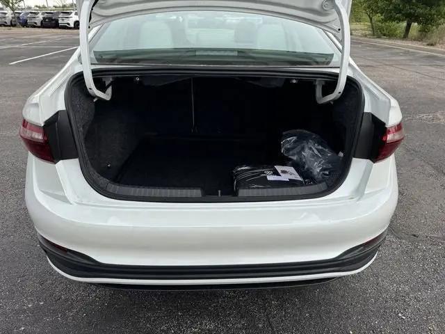 2026 Volkswagen Jetta SE