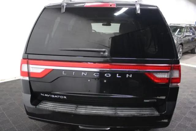 2015 Lincoln Navigator Standard